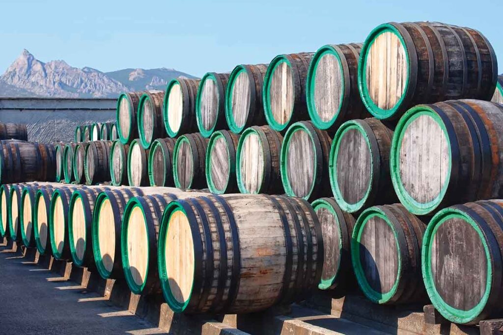A Guide to Whisky Barrel Sizes and Types