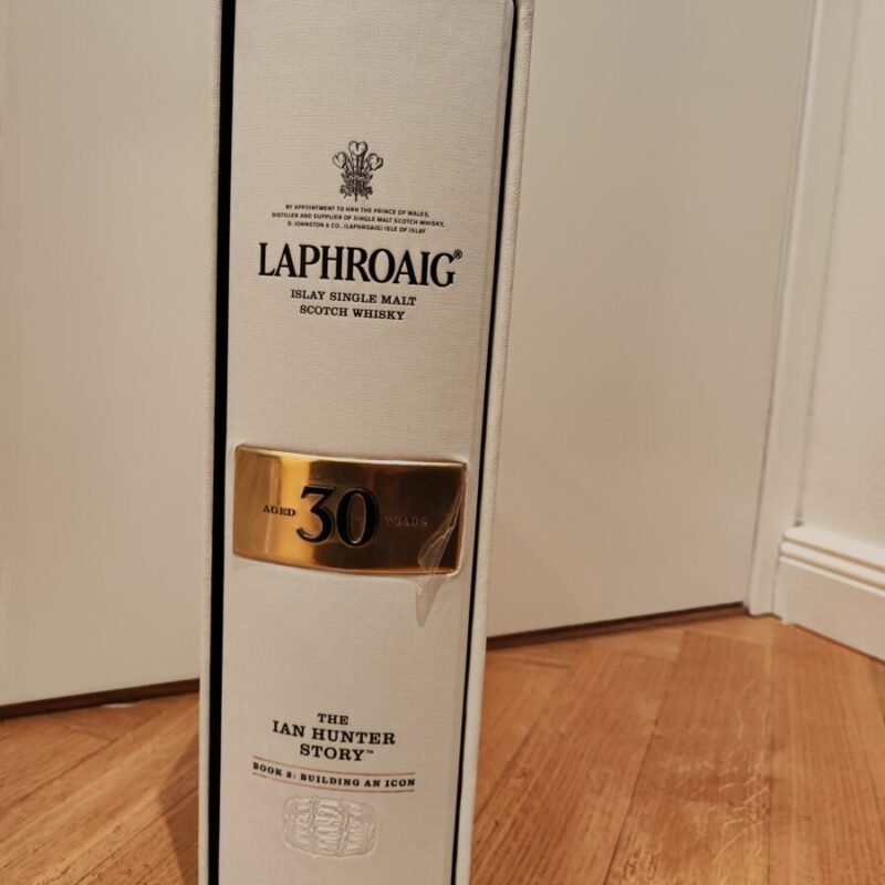 Laphroaig Ian Hunter Story Book Chapter 2