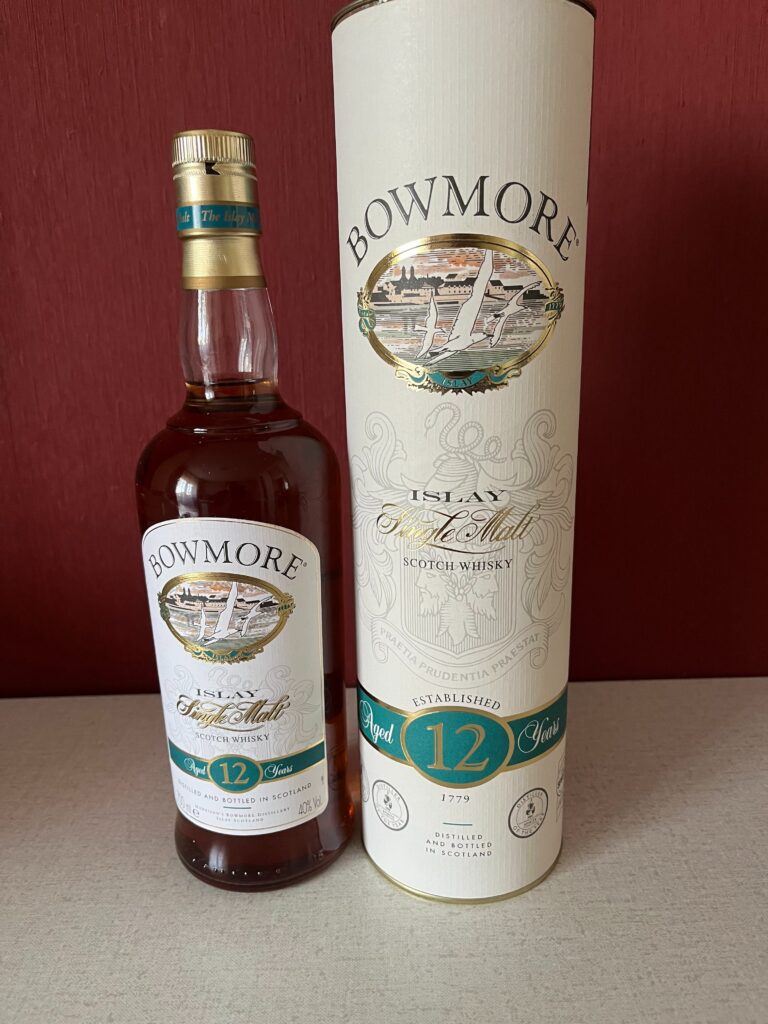 Gallery image for Bowmore - 12 - 12 Years