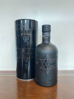 Fles en verpakking uitgestald